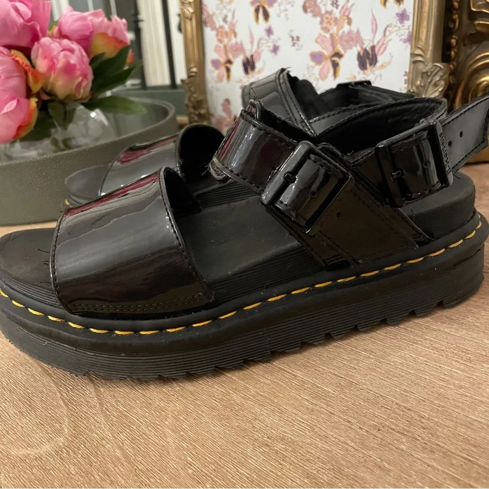 Dr. Martens VOSS   Black Patent Lamper 2 Buckle Sandal Size  EU 39 / US 8